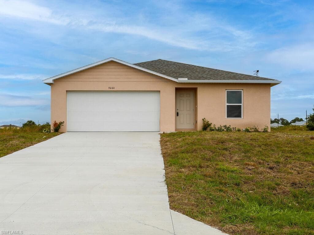9044 Bamboo CIR LABELLE, FL 33935