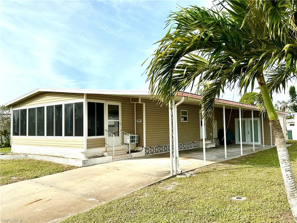 9324 Baron RD BONITA SPRINGS, FL 34135