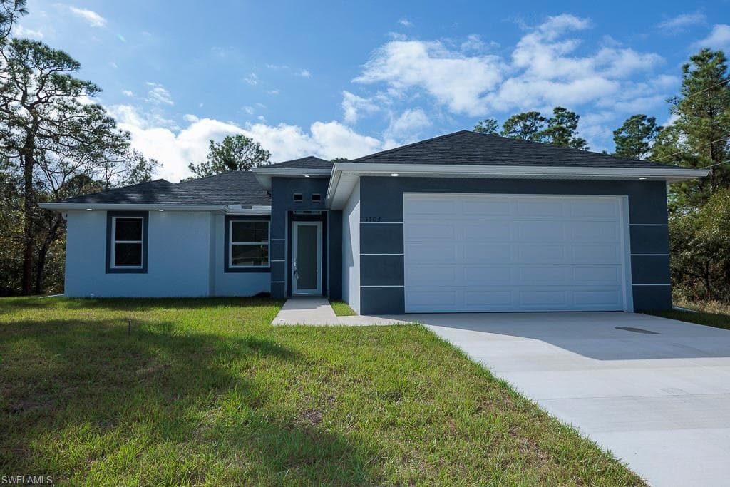 1503 W 17th St LEHIGH ACRES, FL 33972