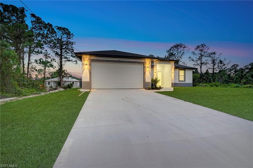 3300 26th ST W LEHIGH ACRES, FL 33971
