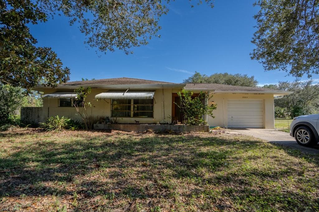 2004 Louis AVE ALVA, FL 33920