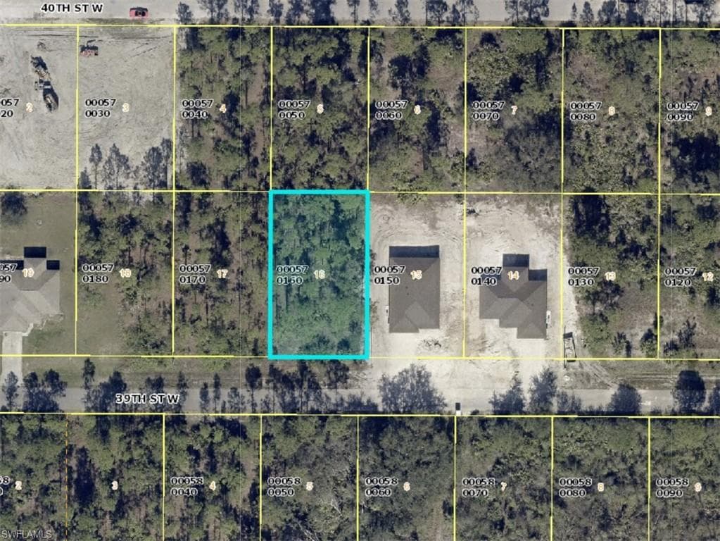 2810 39th ST W LEHIGH ACRES, FL 33971