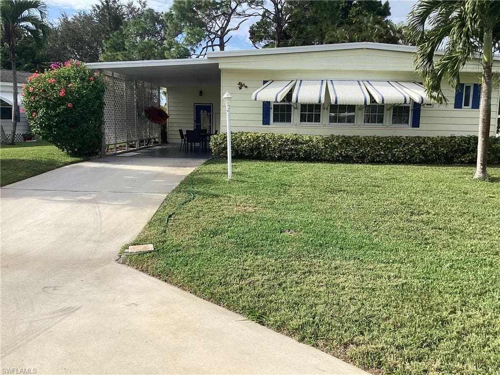 10 Le Mans DR NAPLES, FL 34112