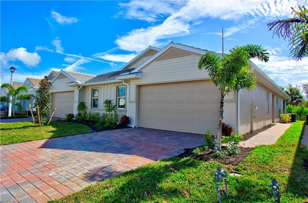 1018 Enbrook LOOP NAPLES, FL 34114