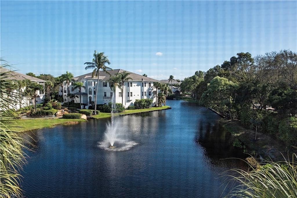 830 Sailaway LN 203 NAPLES, FL 34108