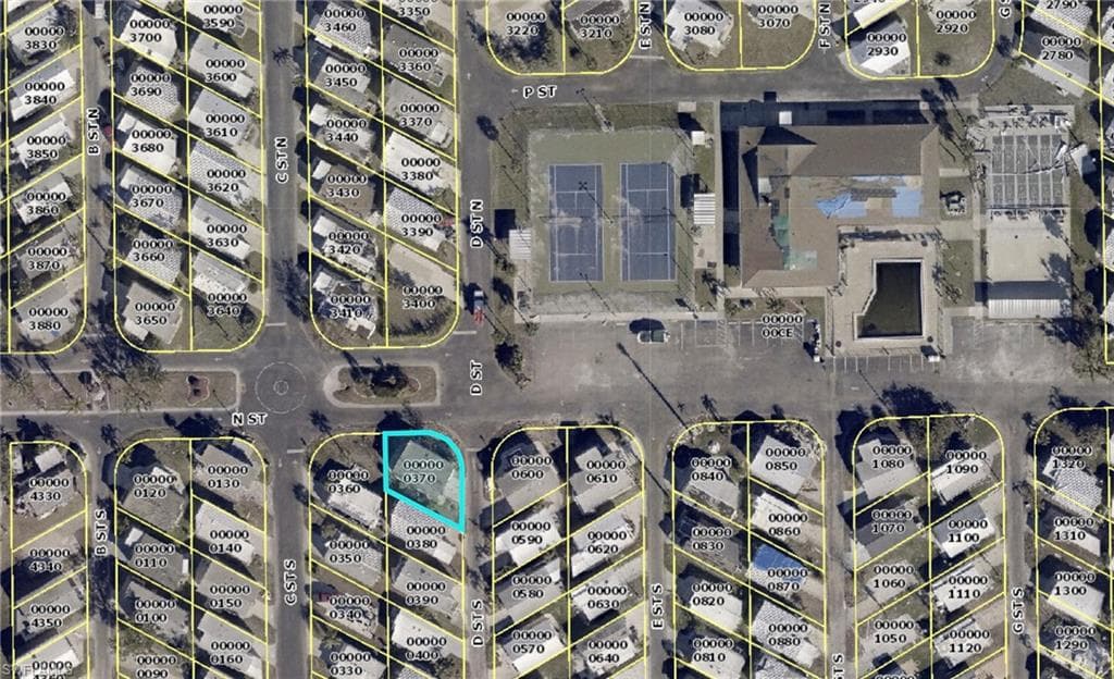 19681 #37 Summerlin RD FORT MYERS, FL 33908