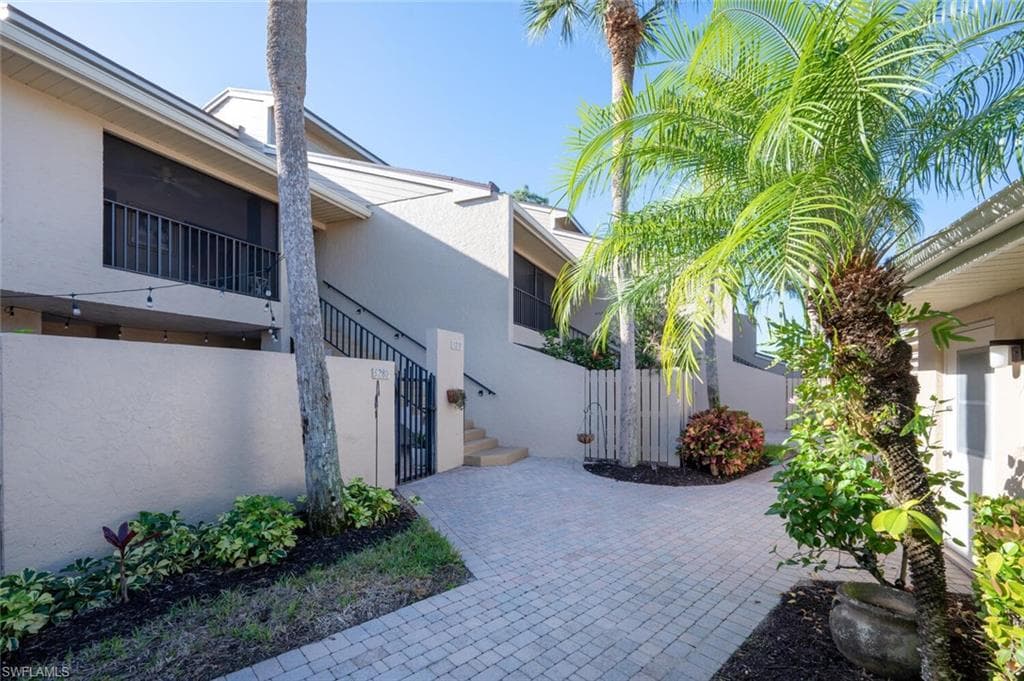 5278 Fox Hollow DR 609 NAPLES, FL 34104