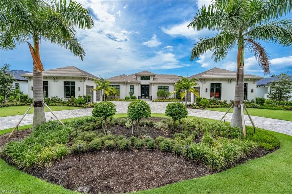6253 Highcroft DR NAPLES, FL 34119