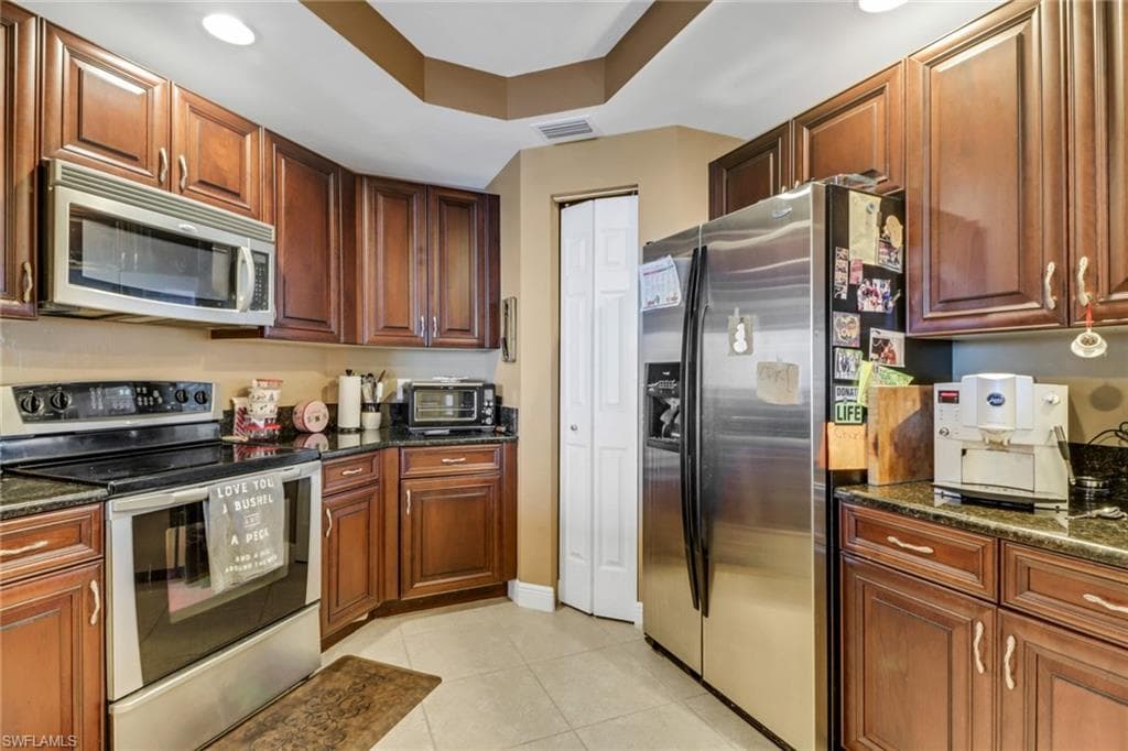 2745 1st ST 2502 FORT MYERS, FL 33916
