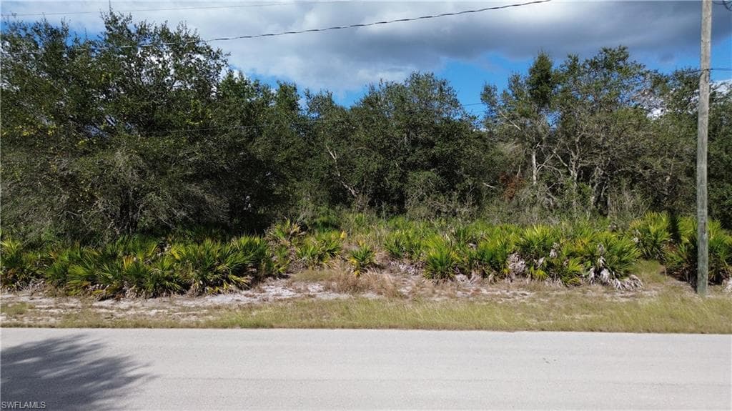 2506 72nd ST W LEHIGH ACRES, FL 33971