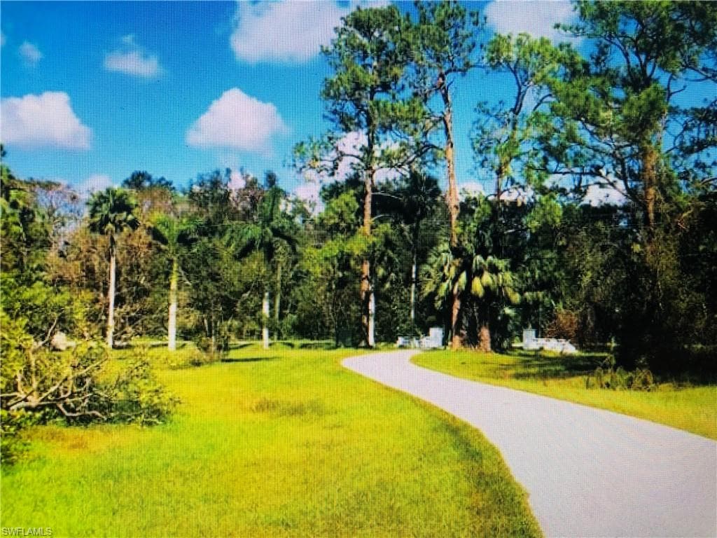 N RIVER ROAD ALVA, FL 33920