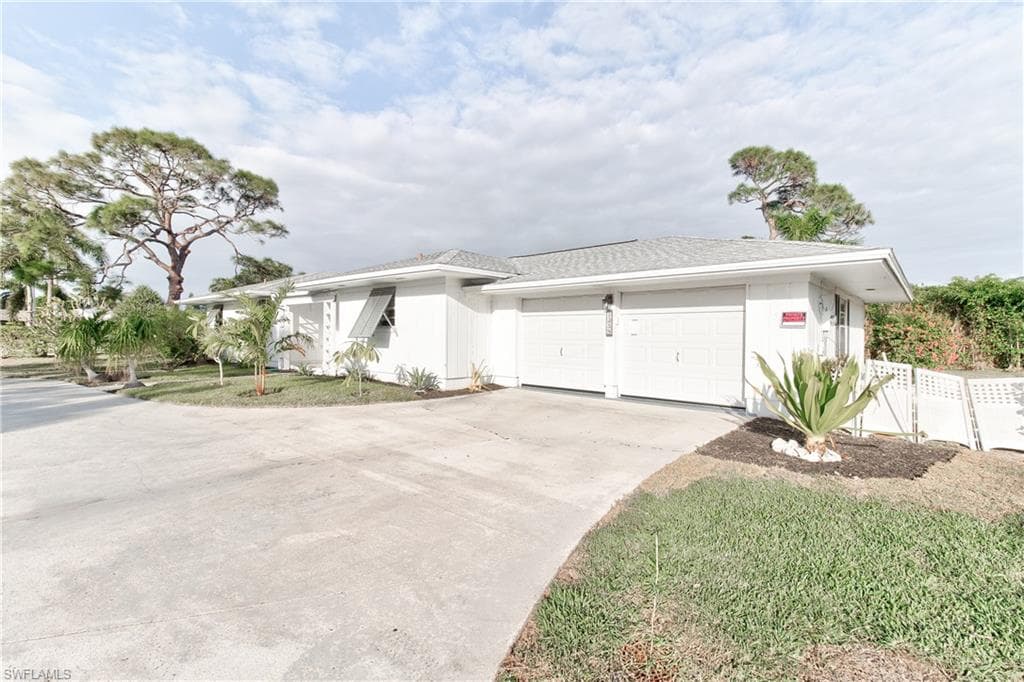 1358 Jamaica RD MARCO ISLAND, FL 34145