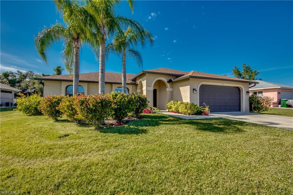 202 NE 10th PL CAPE CORAL, FL 33909