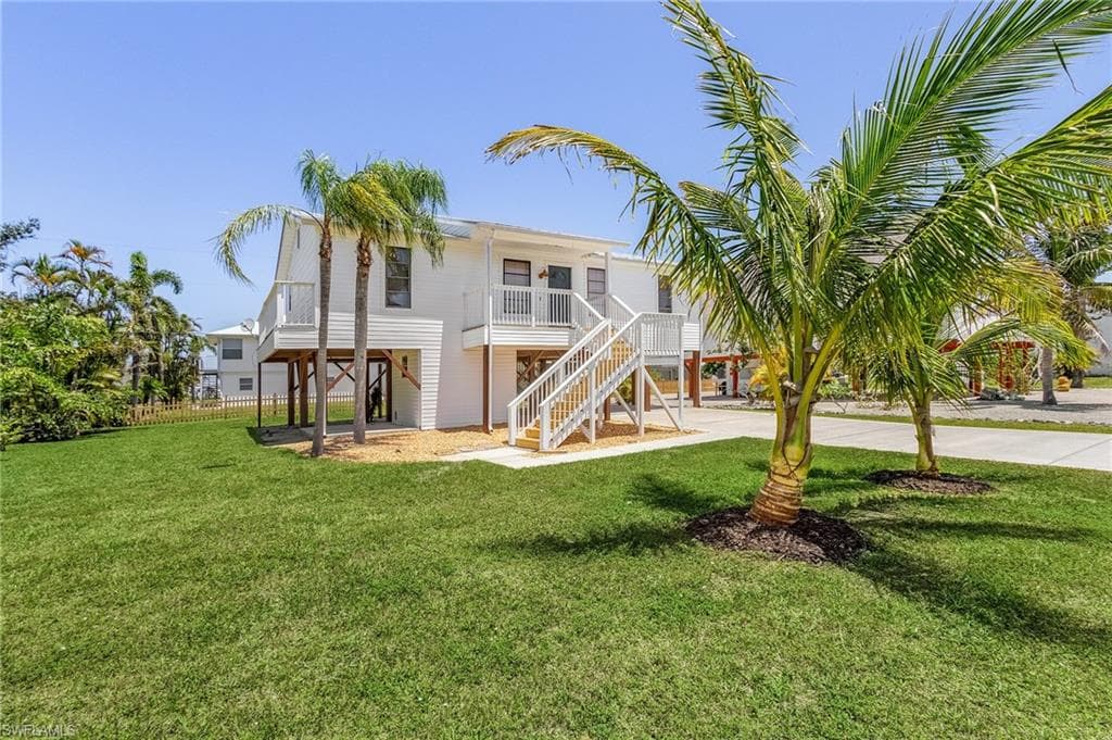 7924 Della Bitta LN BOKEELIA, FL 33922
