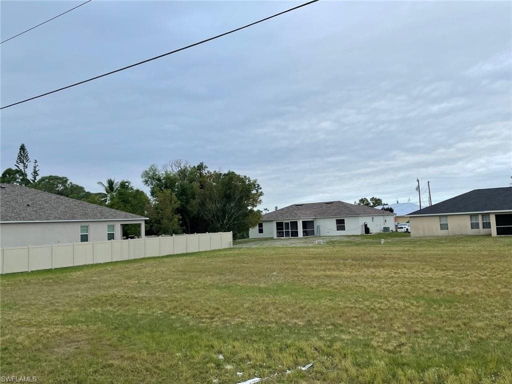 1232 NW 21st PL CAPE CORAL, FL 33993