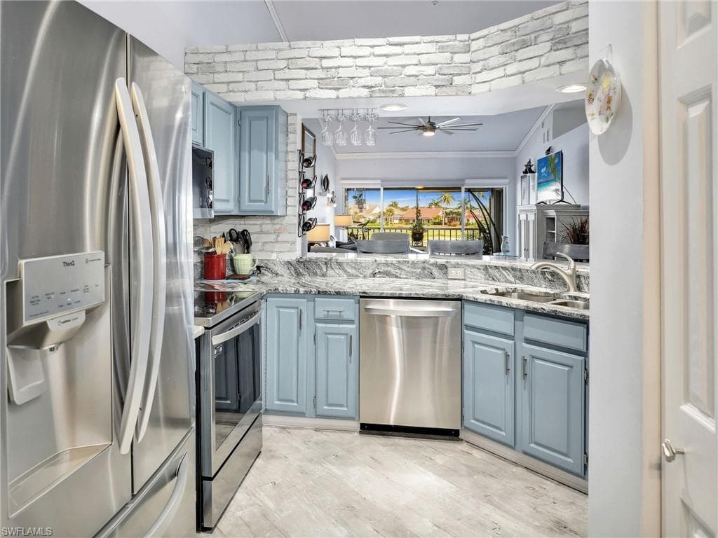 9856 Costa Mesa LN 608 BONITA SPRINGS, FL 34135
