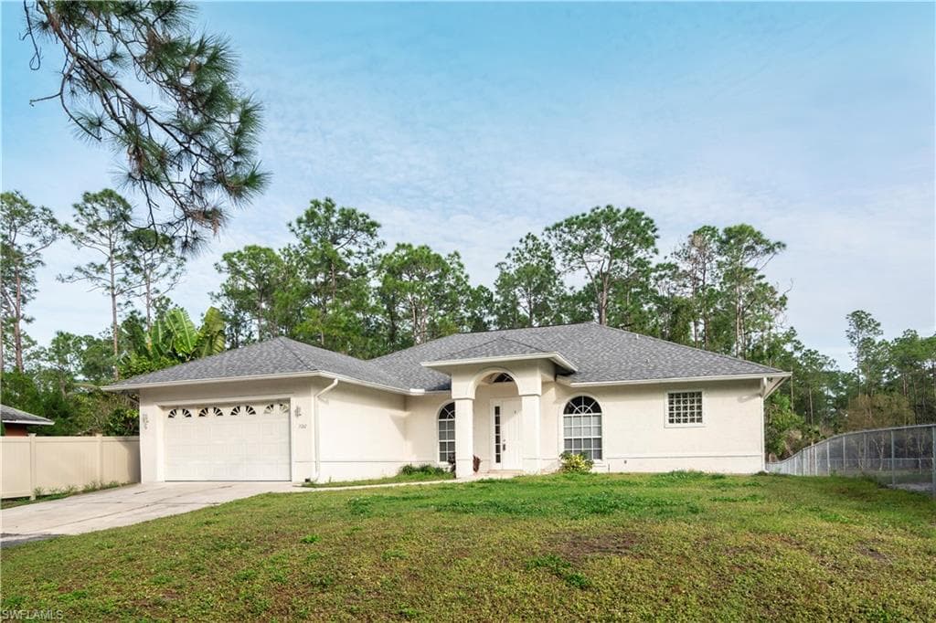 3261 8th AVE SE NAPLES, FL 34117