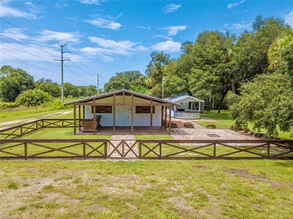 2850 Packinghouse RD ALVA, FL 33920