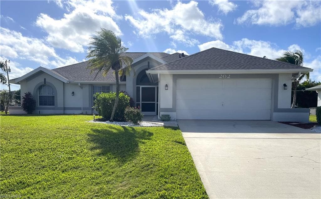 202 SW 32nd TER CAPE CORAL, FL 33914