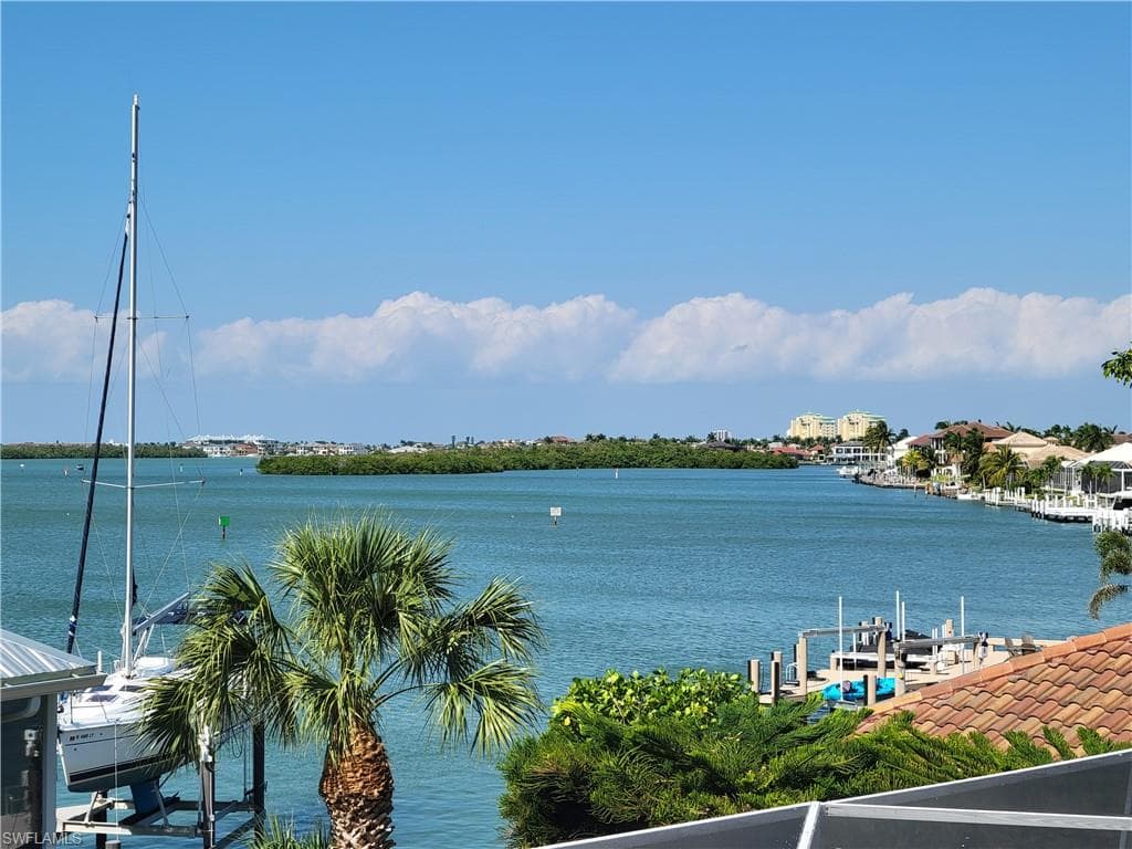705 Austin CT MARCO ISLAND, FL 34145