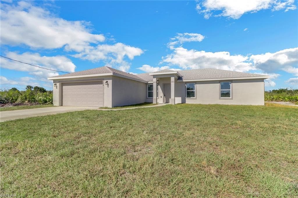 2904 71st ST W LEHIGH ACRES, FL 33971