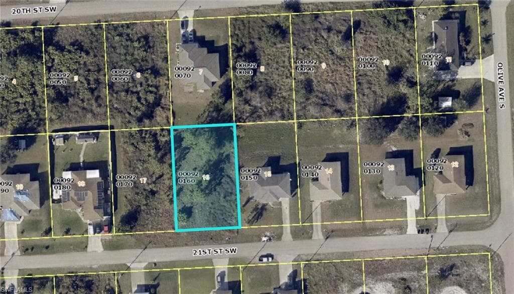 3208 21st ST SW LEHIGH ACRES, FL 33976
