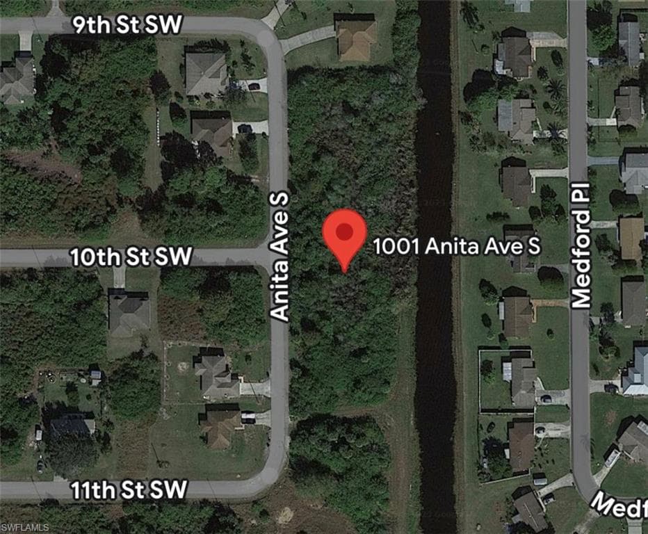 1001 Anita AVE S LEHIGH ACRES, FL 33976