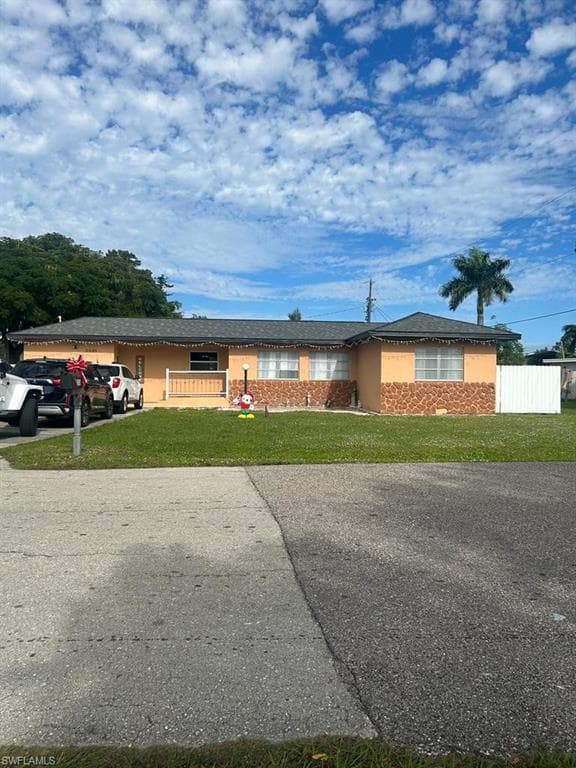 2038 Maravilla CIR FORT MYERS, FL 33901