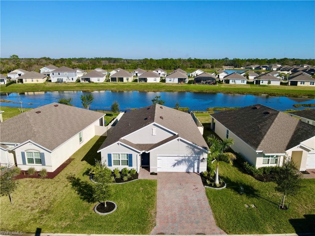 8837 Cascade Price CIR NORTH FORT MYERS, FL 33917