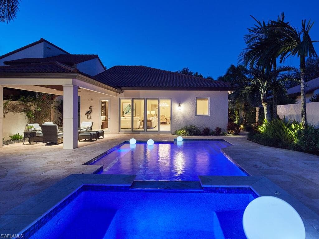 16 Las Brisas WAY 17 NAPLES, FL 34108