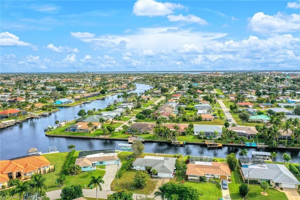 4409 SE 8th PL CAPE CORAL, FL 33904