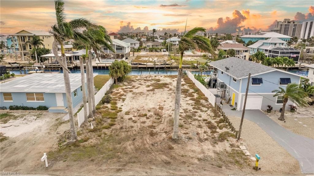 140 Bahia VIA FORT MYERS BEACH, FL 33931