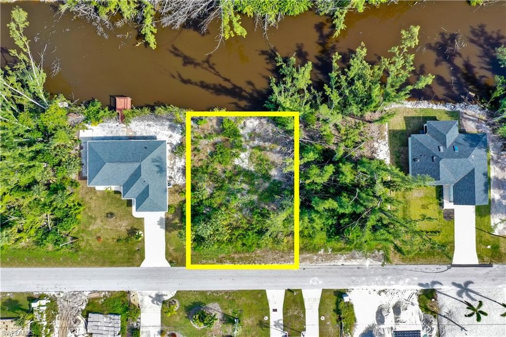 3754 Stabile RD ST. JAMES CITY, FL 33956