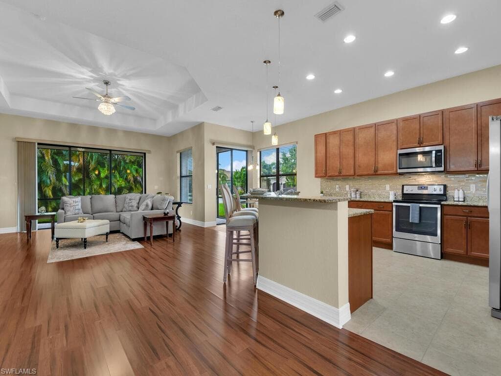 10253 Gulfstone CT FORT MYERS, FL 33913