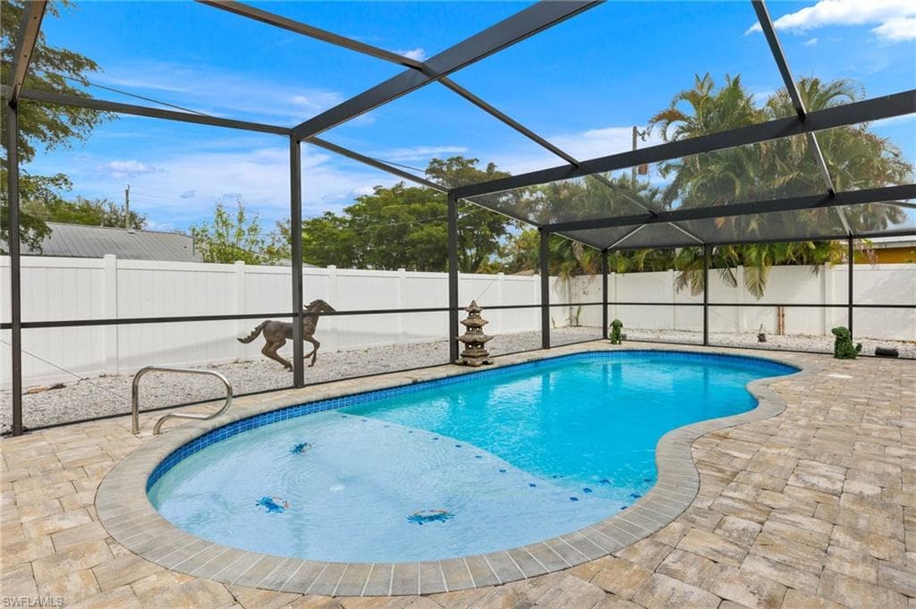 1515 Grove AVE FORT MYERS, FL 33901