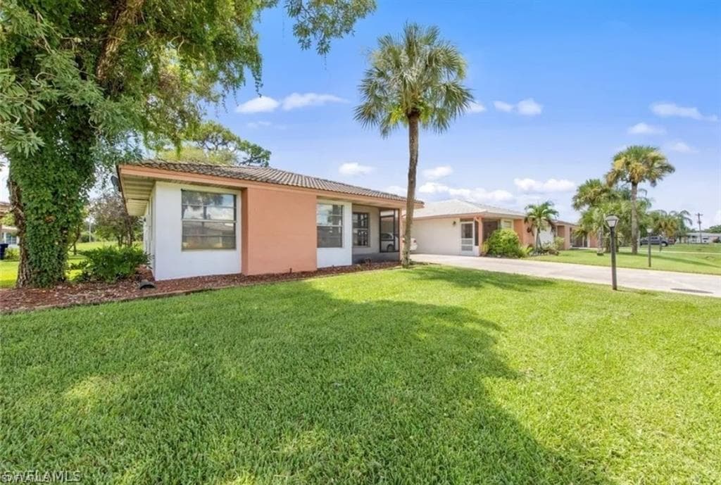 1604 Ridgecrest ST LEHIGH ACRES, FL 33936