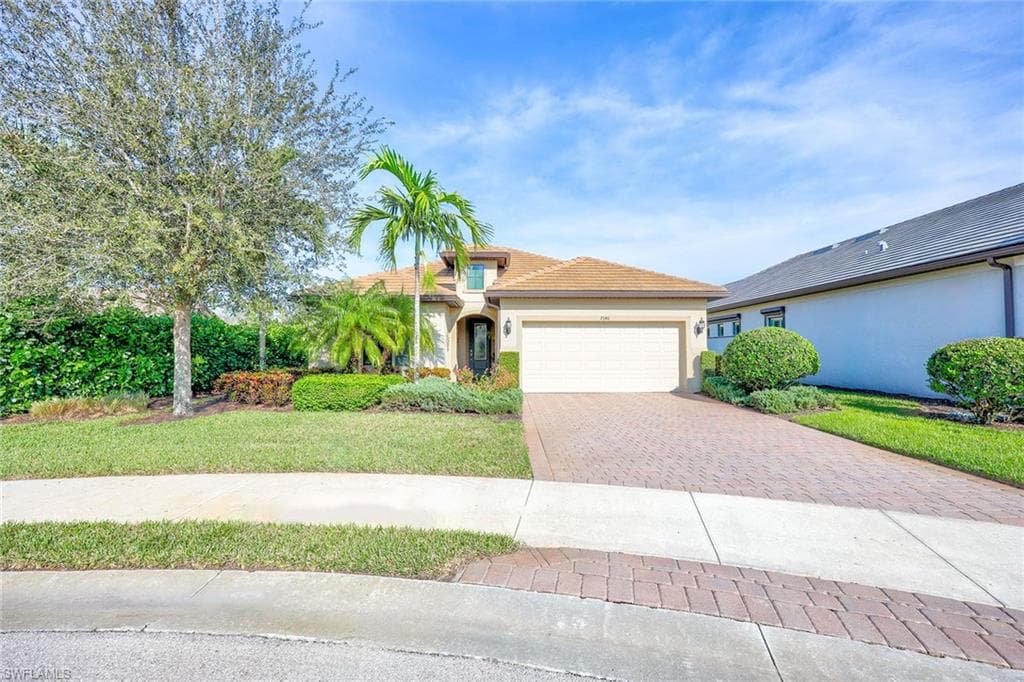 7346 Mockingbird CT NAPLES, FL 34114