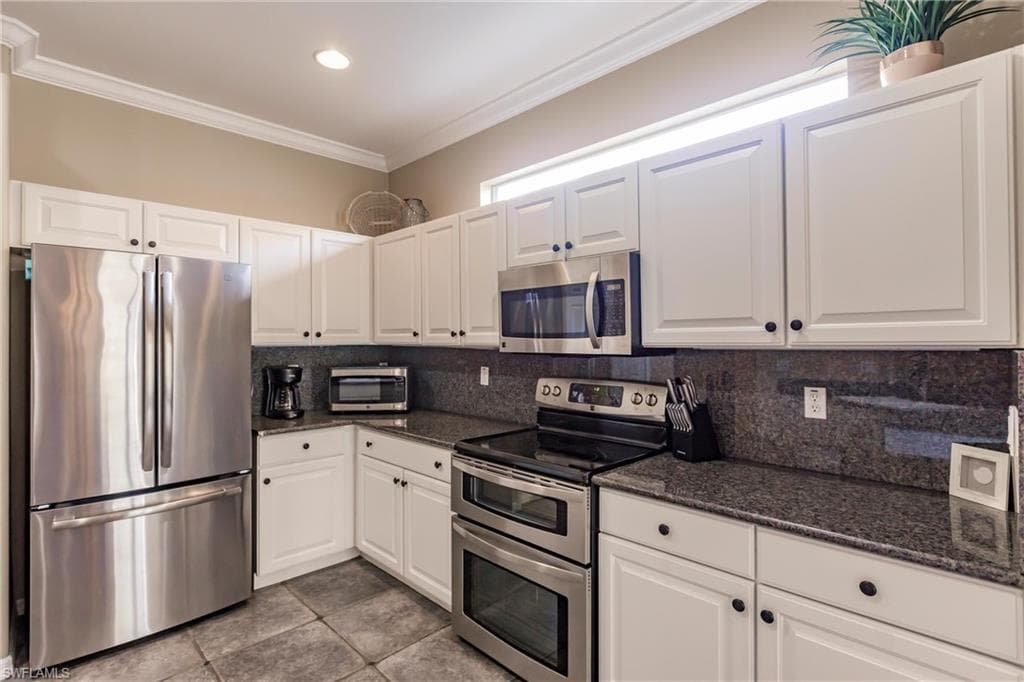 8462 Langshire WAY FORT MYERS, FL 33912