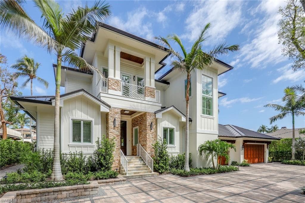 465 18th AVE S NAPLES, FL 34102