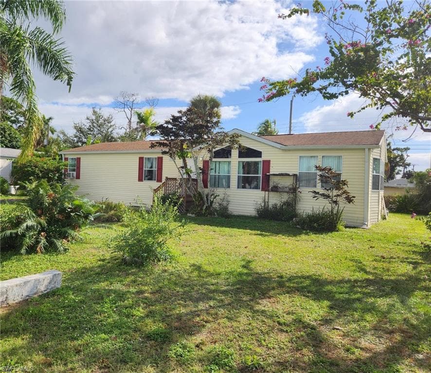12071 Cactus DR FORT MYERS, FL 33908