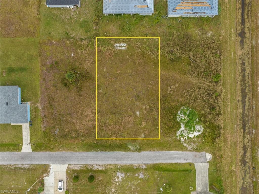 4102 28th ST SW LEHIGH ACRES, FL 33976