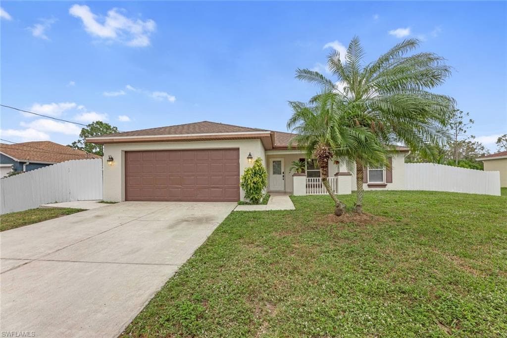 5211 Bywood ST LEHIGH ACRES, FL 33971
