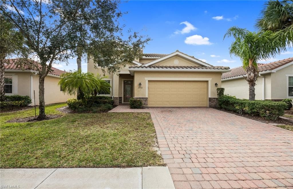 1994 Fairmont LN NAPLES, FL 34120