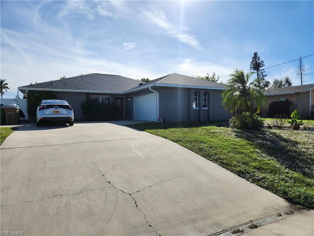 1316 SE 28th TER CAPE CORAL, FL 33904