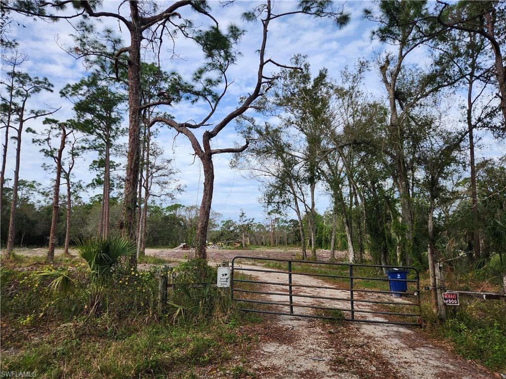 19511 Slater RD NORTH FORT MYERS, FL 33917