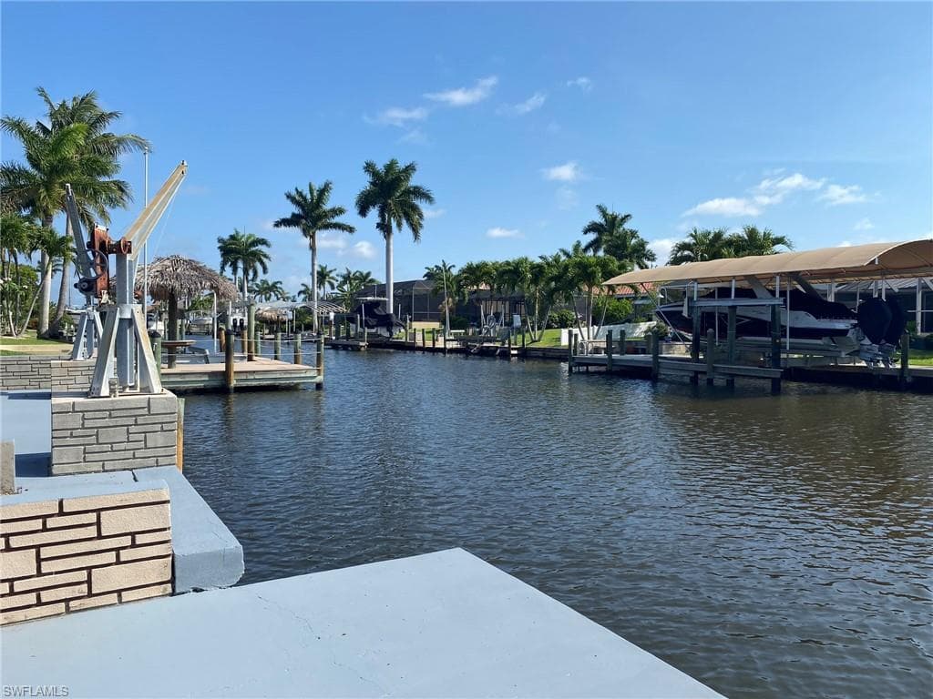 5243 Skylark CT CAPE CORAL, FL 33904