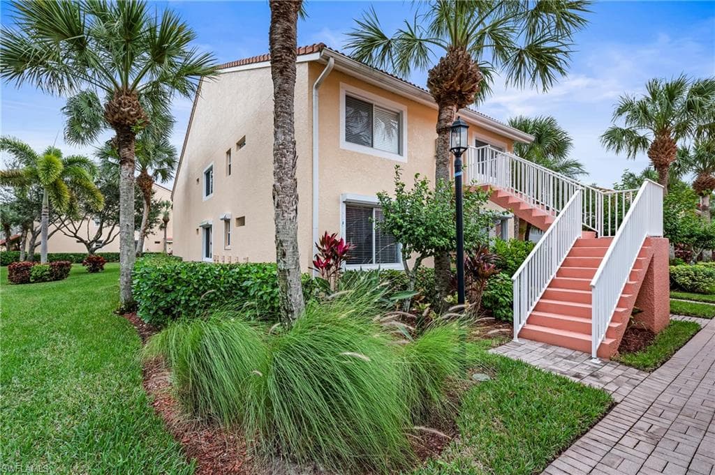 2395 Bayou LN 1 NAPLES, FL 34112