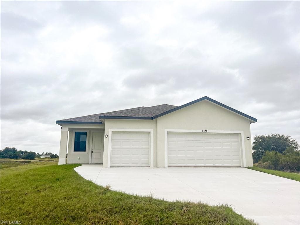 8020 MELODY CIR N LABELLE, FL 33935