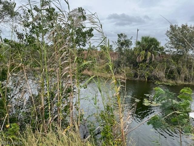 911 NE 32nd TER CAPE CORAL, FL 33909