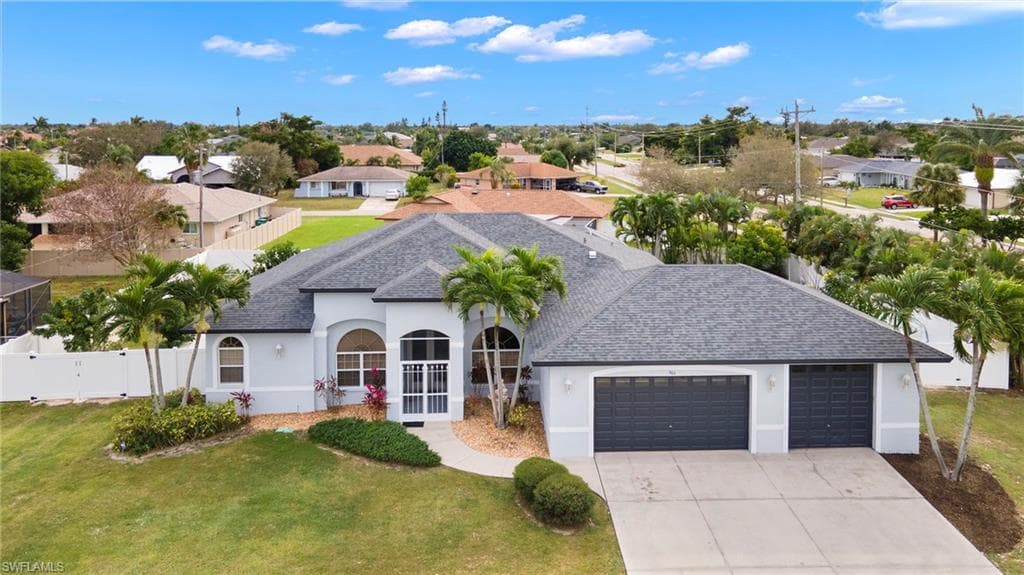 904 SE 19th TER CAPE CORAL, FL 33990